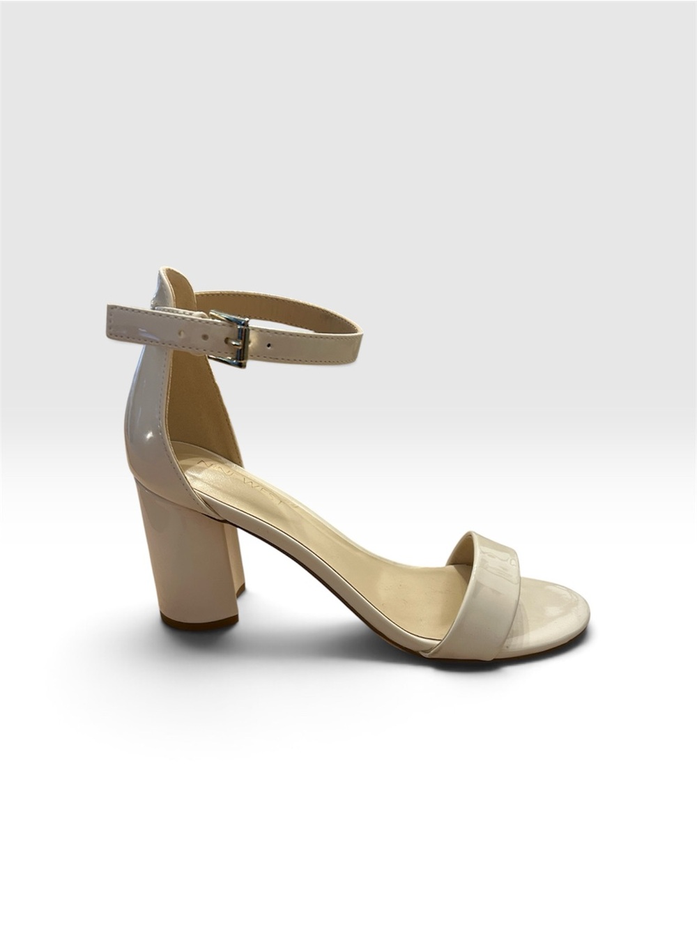 Nine West Block Heel Ivory Dress Sandal size 6.5